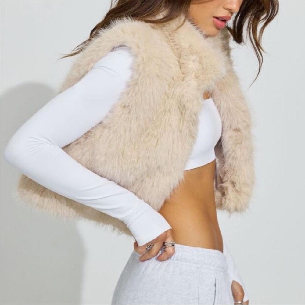 Garage Faux Fur Beige Vest - Medium